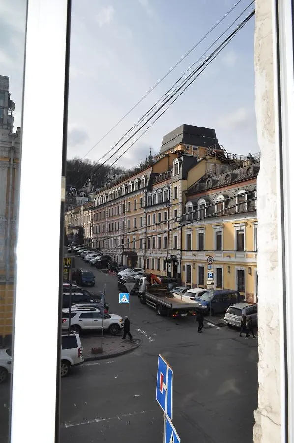Great 144 Sq.M. Apartment In The Center Of Kyjev